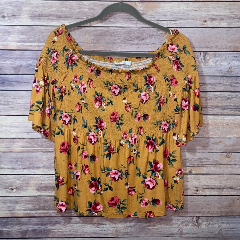 ⭐️ Boho Yellow Floral Smocked Off Shoulder Top Size Large EUC C2